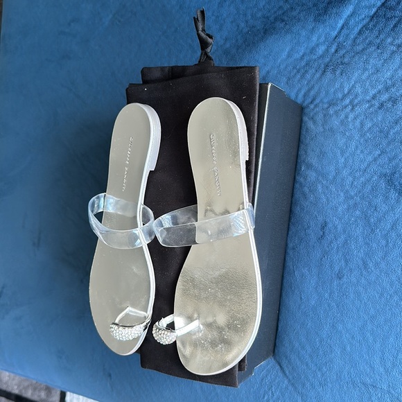 Giuseppe Zanotti Ring PVC Rock 10 Infradito Jeweled Toe Ring Sandal Size 40.5 - Picture 5 of 8